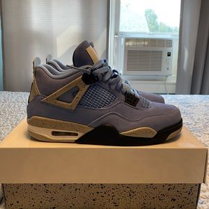 Jordan Retro 4 University Blue